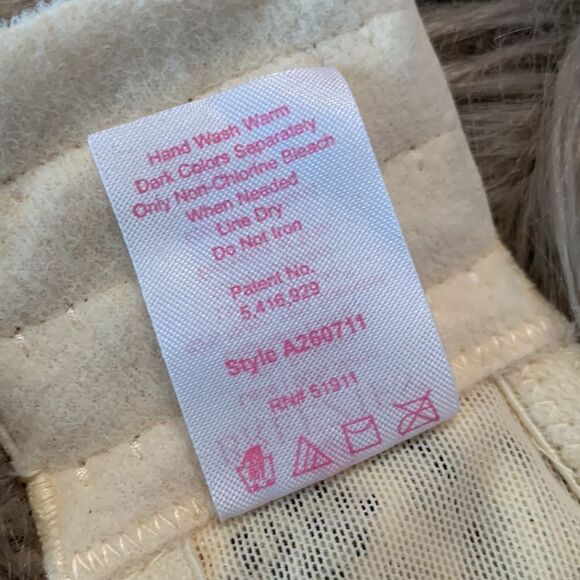 Breezies Unlined Underwire Lace Bra 34A - Picture 11 of 11